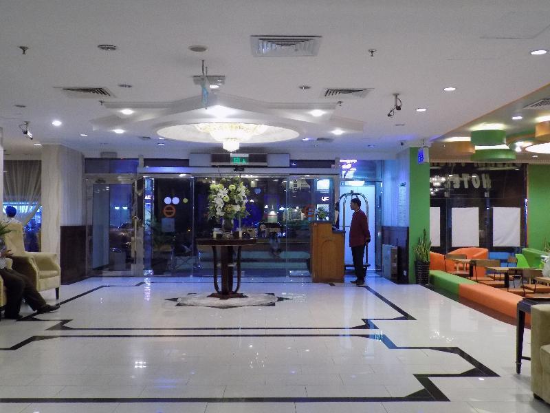 Dream Palace Hotel Dubái Exterior foto